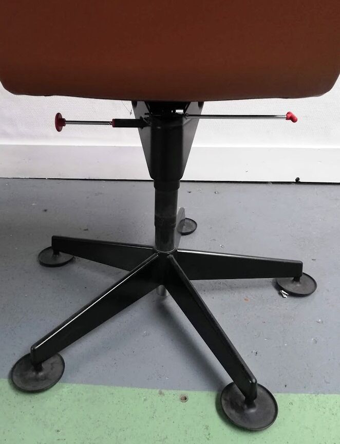 Sapper office chair for Knoll