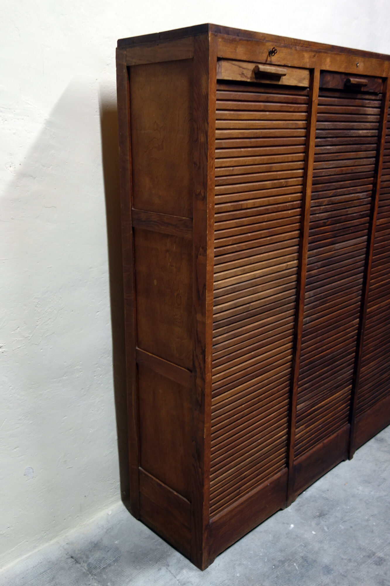 Curtain binder cabinet triple 50 years