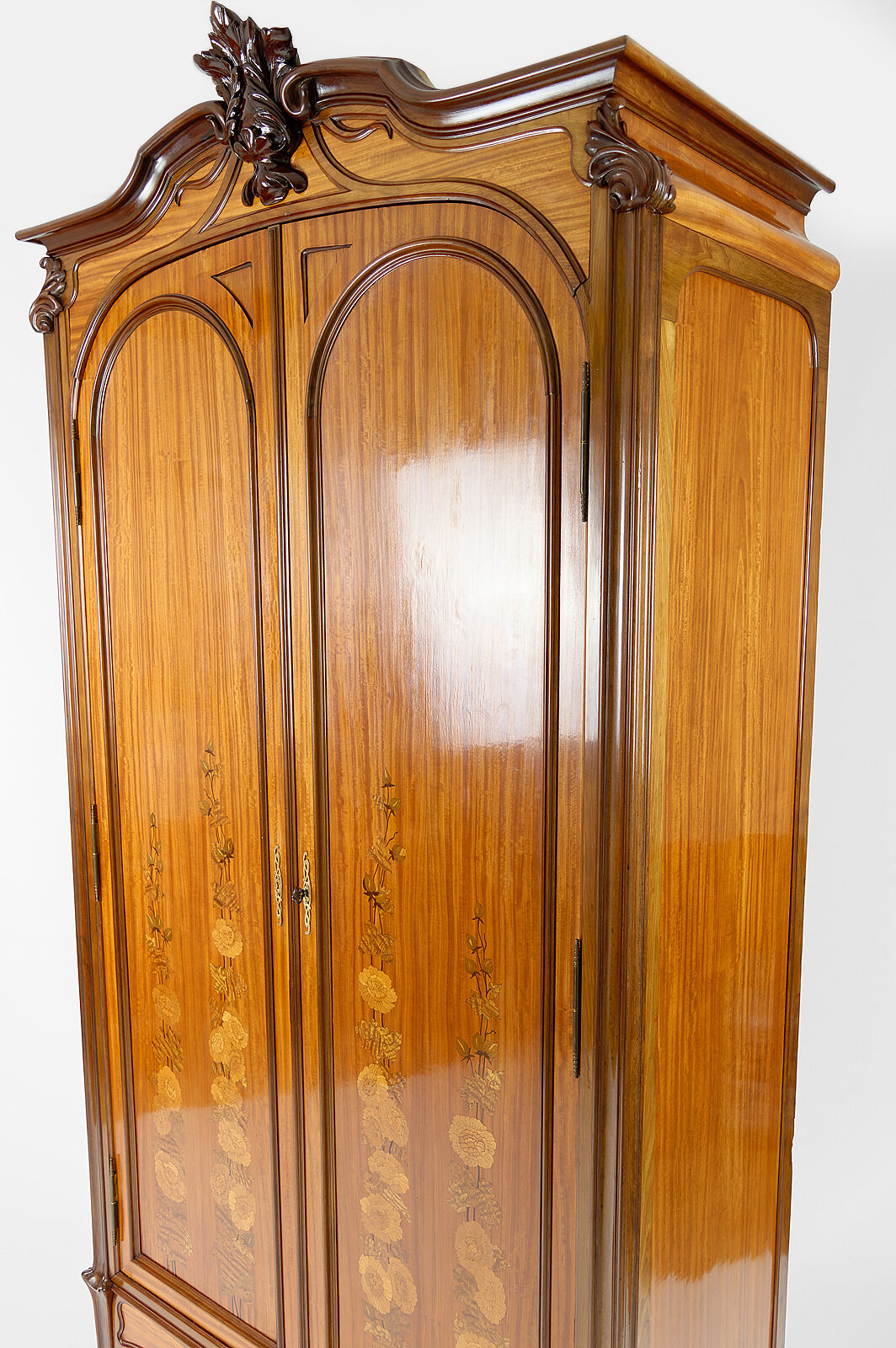 Mahogany inlaid Art Nouveau cabinet, France, circa 1900