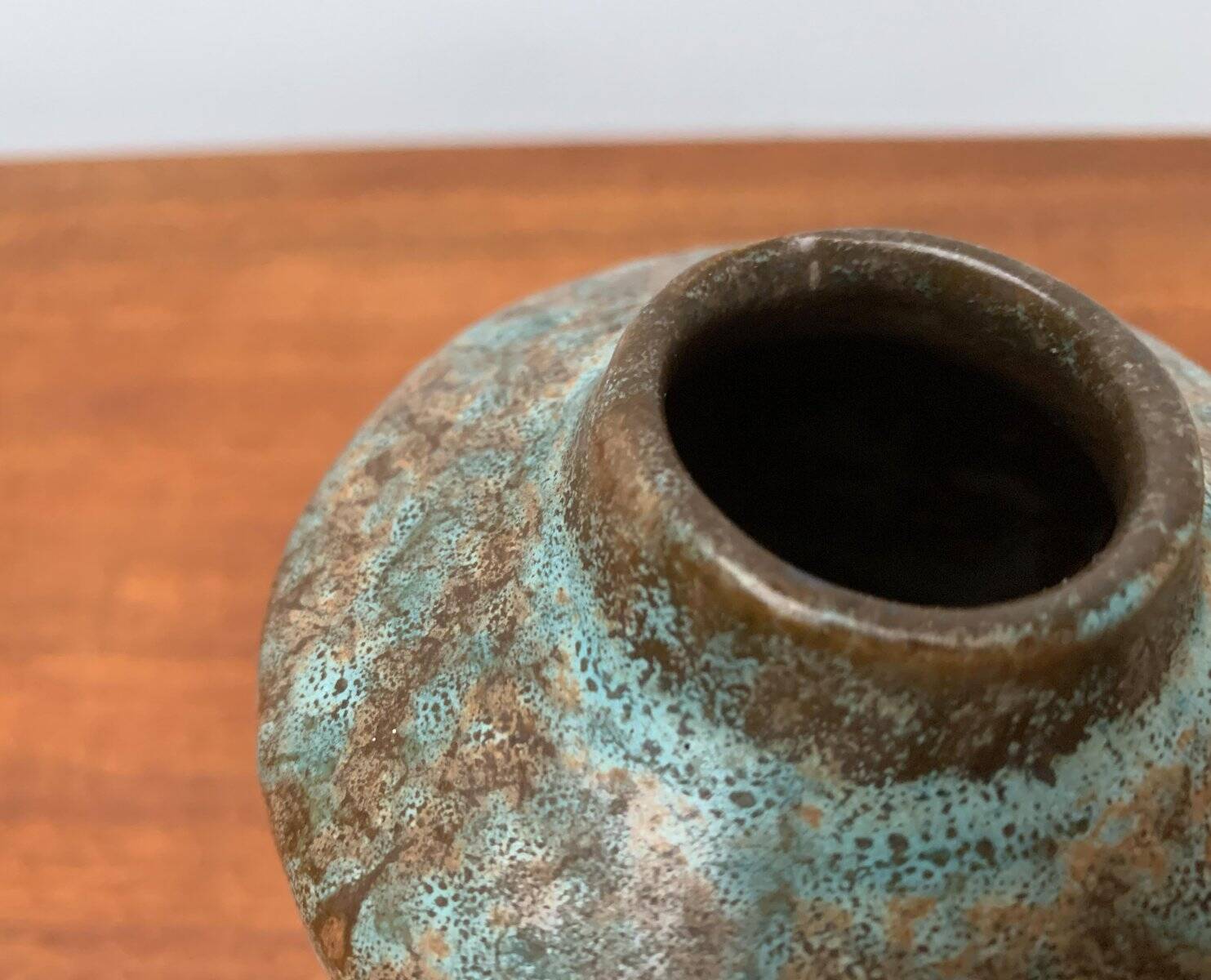 East German pottery vase from the mid-century by Strehla Keramik.