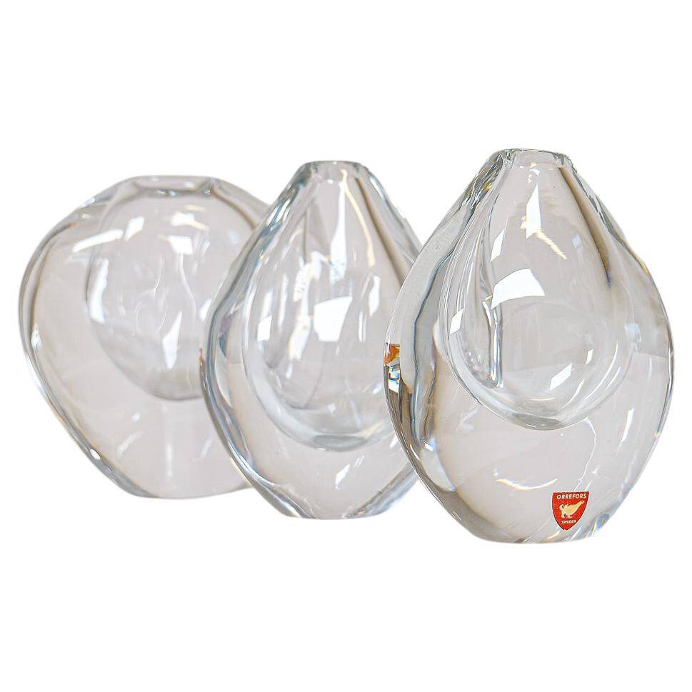 Midcentury Set of 3 Vases and Plate in Clear Crystal Glass Orrefors Sweden 1950