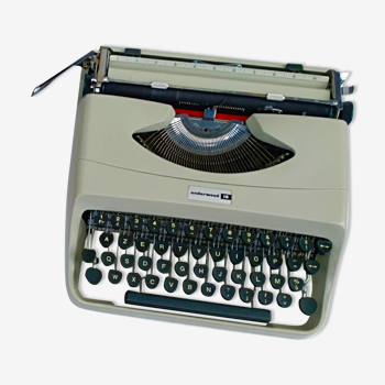 Underwood portable typewriter - satchel