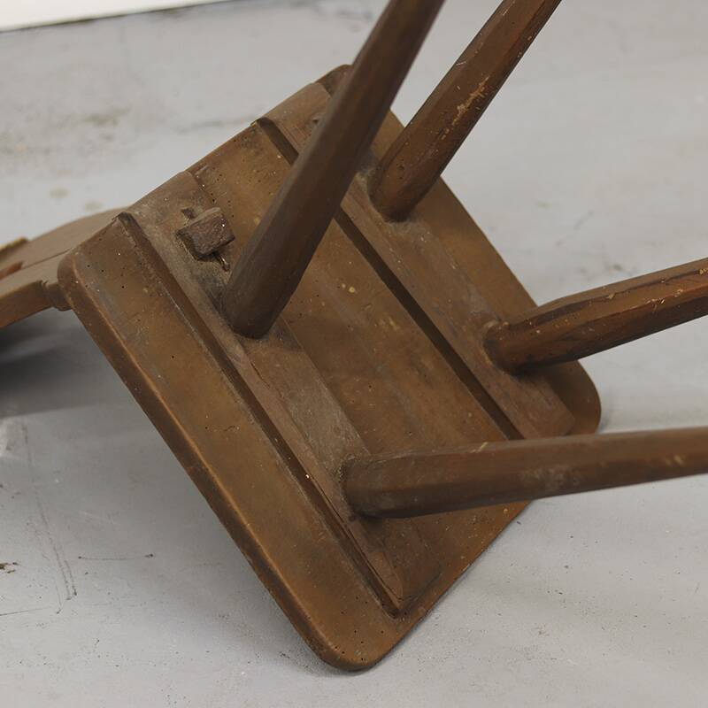 Chaise d'art populaire primitif