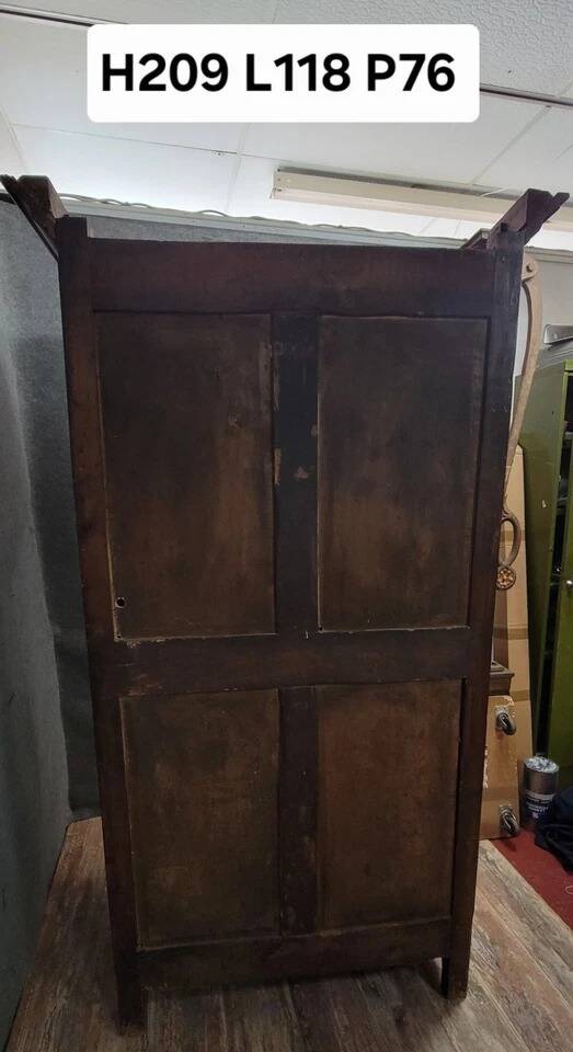 Meuble dit "homme debout" époque louis XV en merisier vers 1750