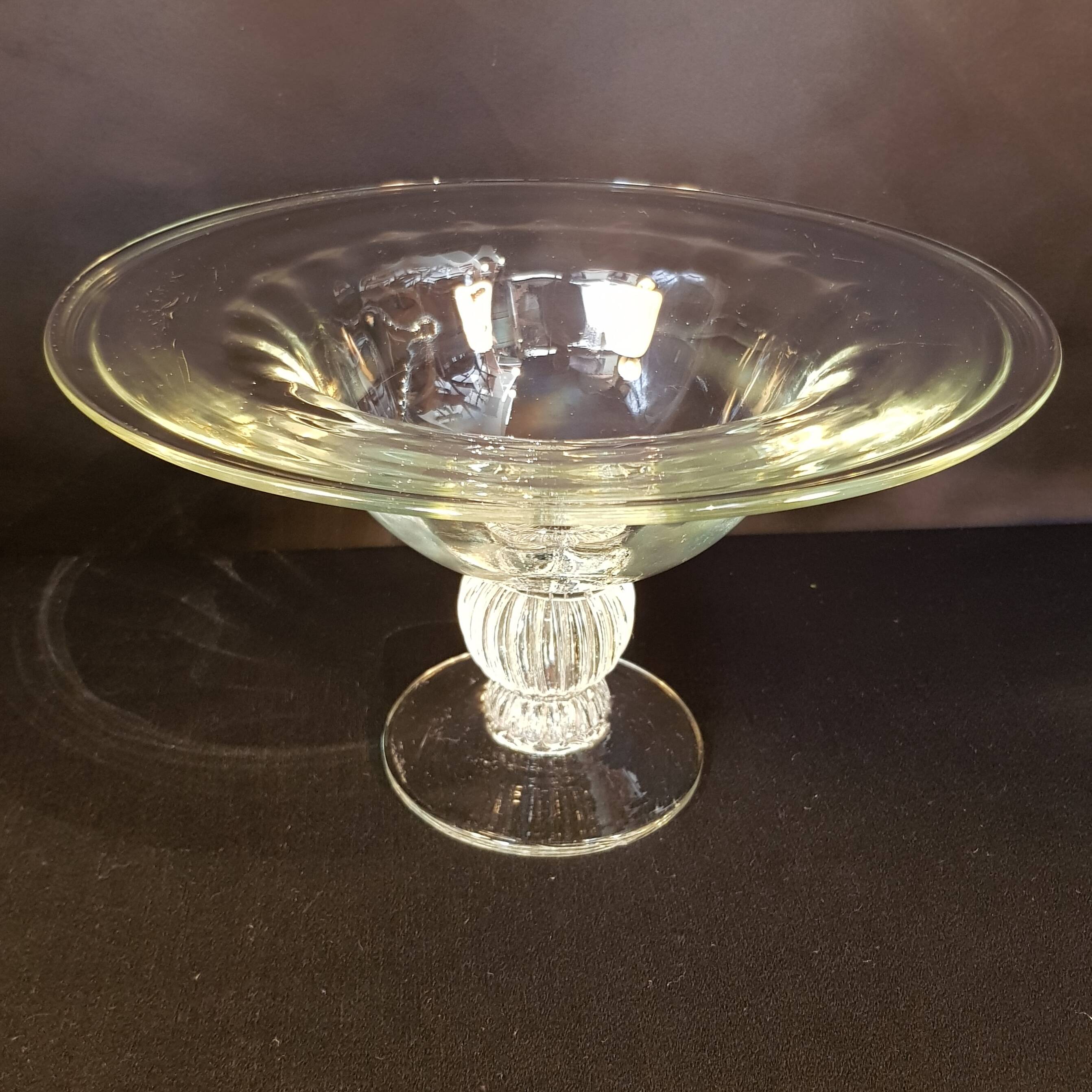 Grande coupe en verre
