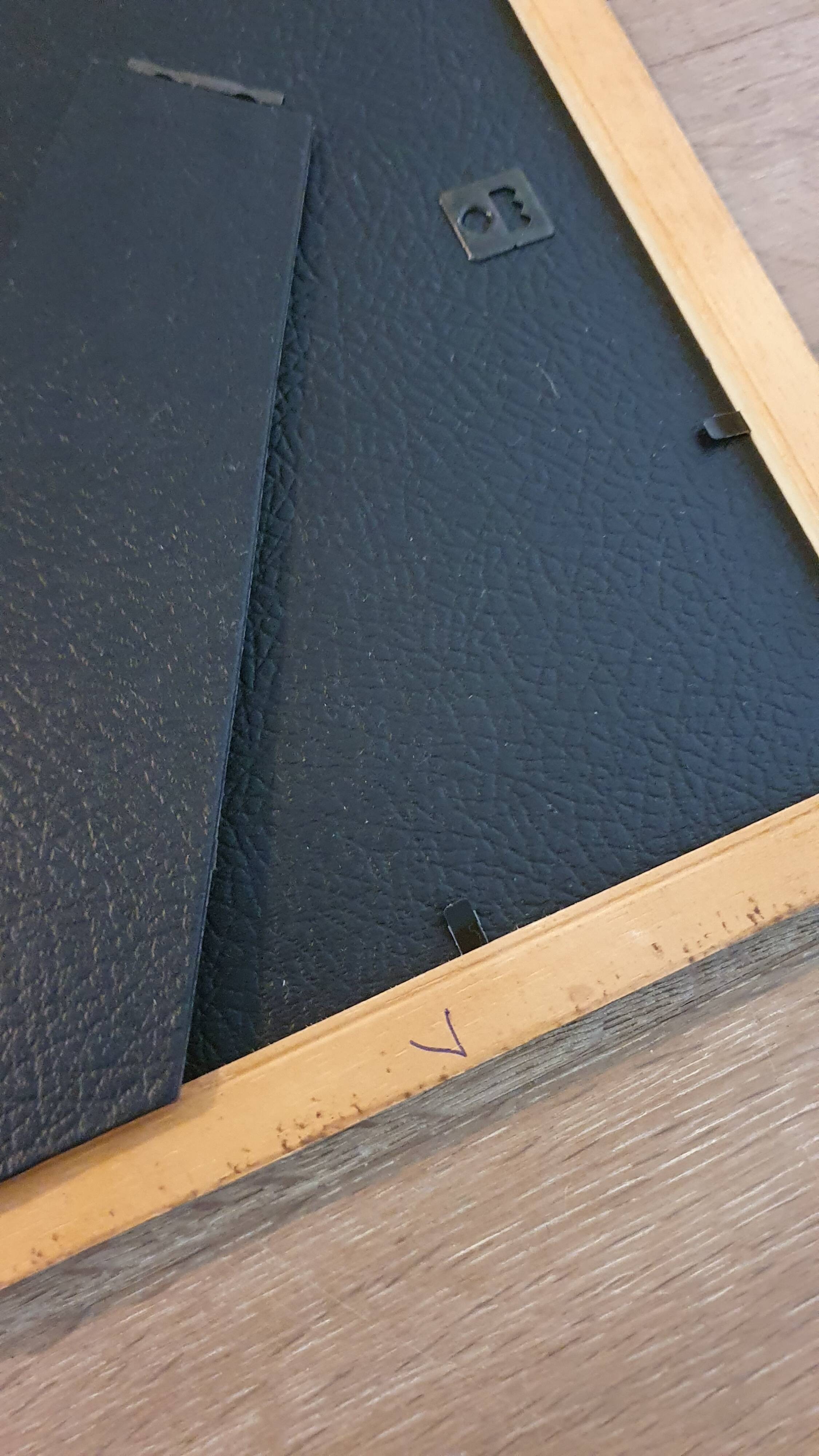 Set of 2 wooden frames with gilded edging