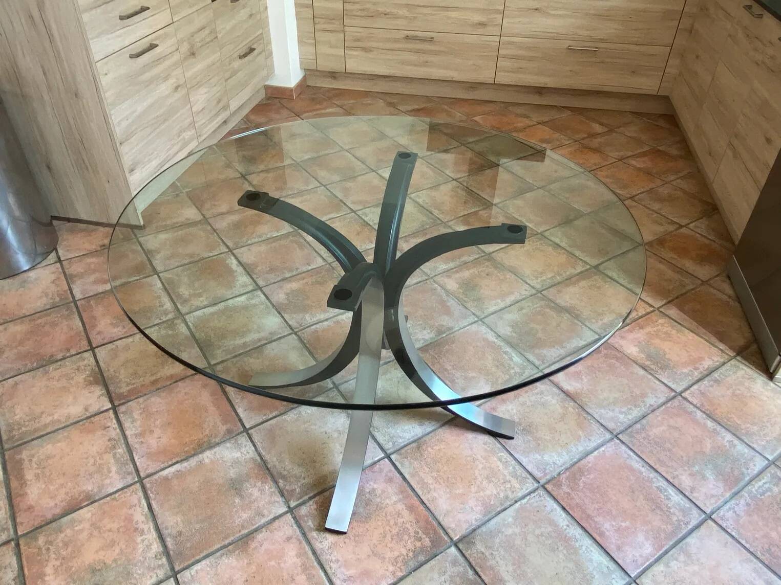 Table t69 by osvaldo borsani for tecno. 1970.