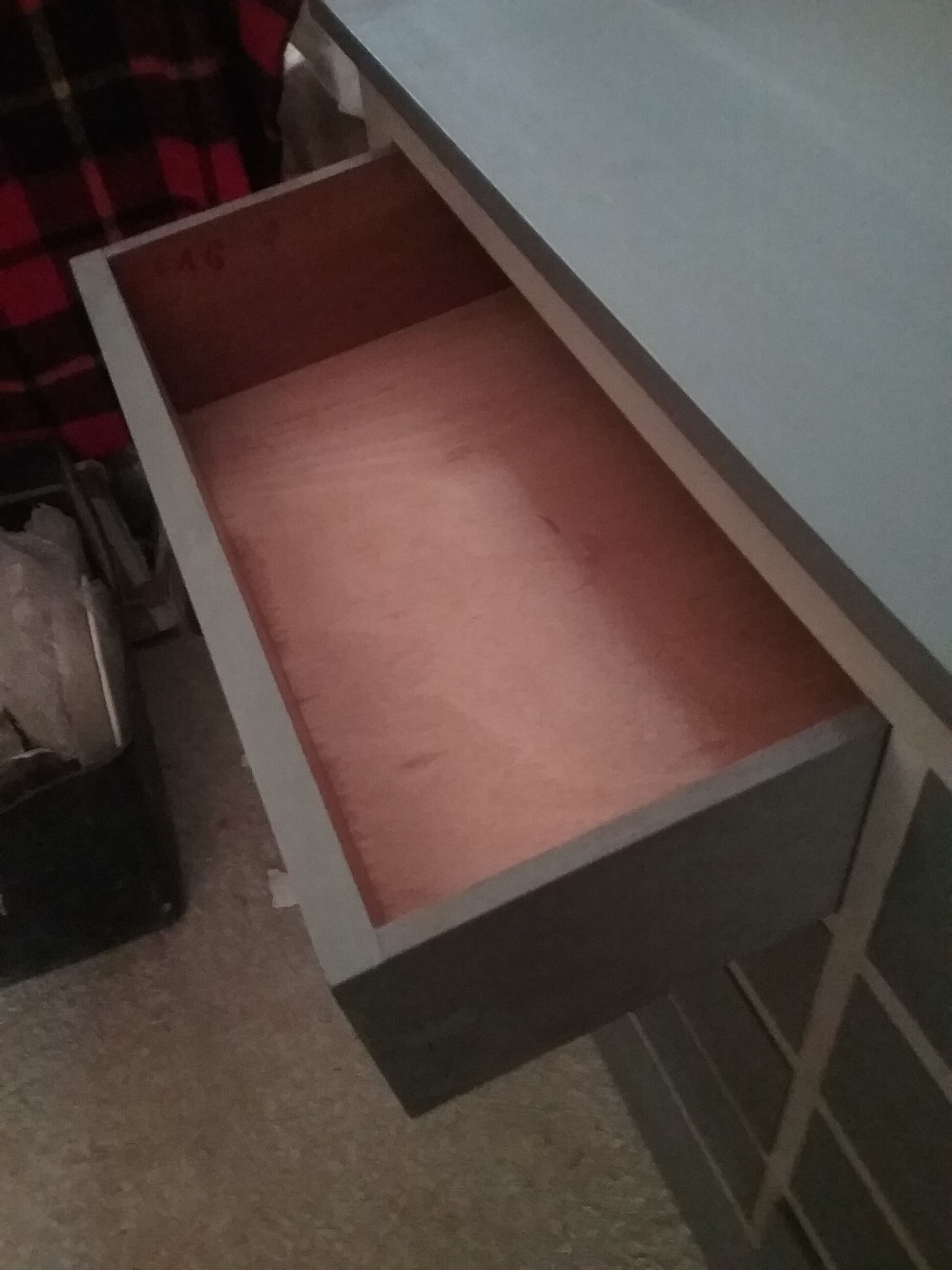 Store drawer cabinet