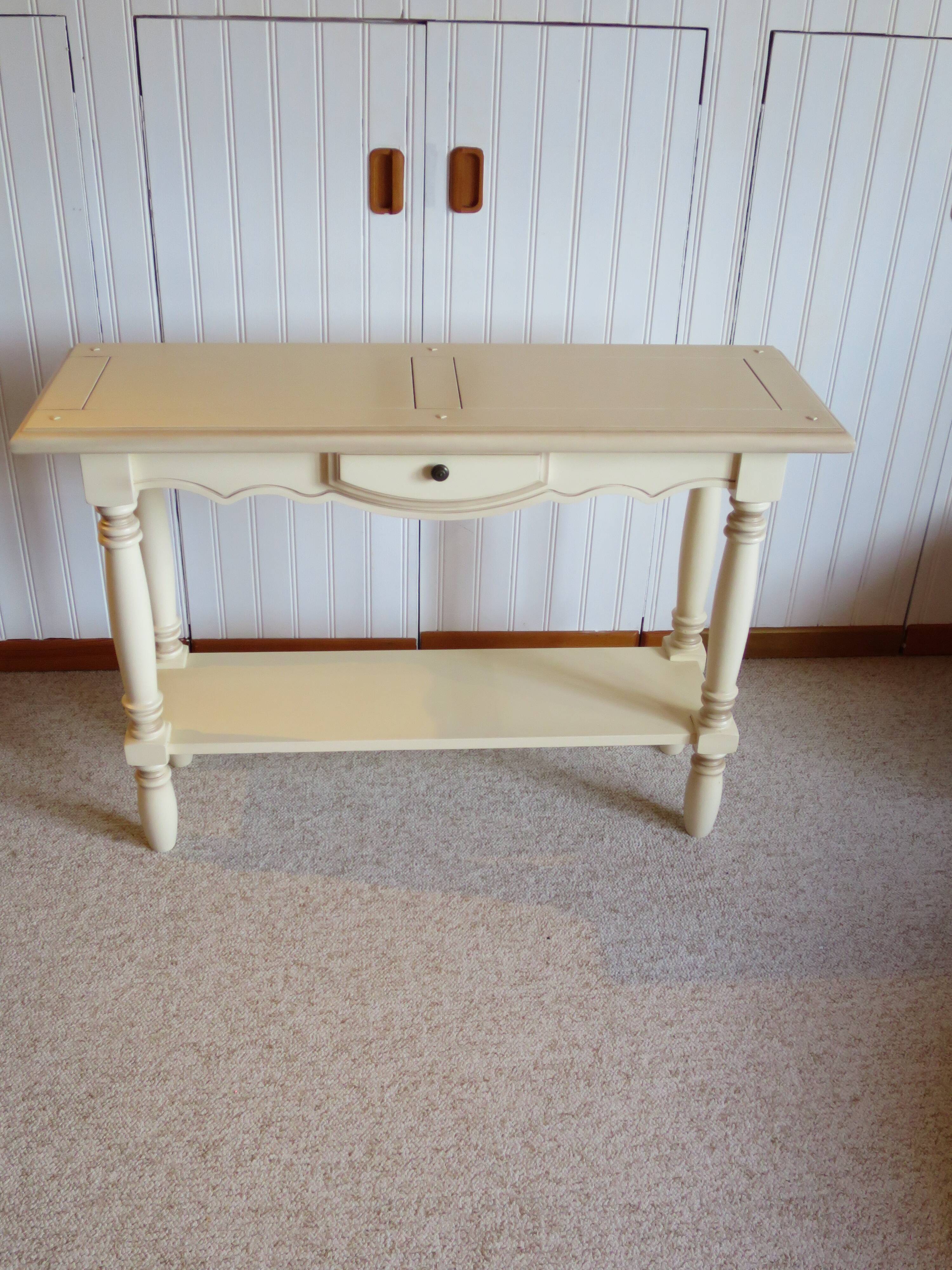 Elegant and classic console – cream color – 1 drawer