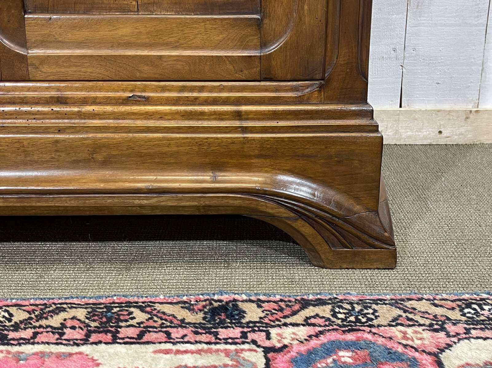 Art Nouveau enfilade in walnut from the early 20th century.