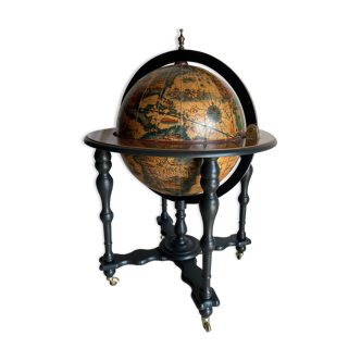 Vintage bar world map Italy 1970