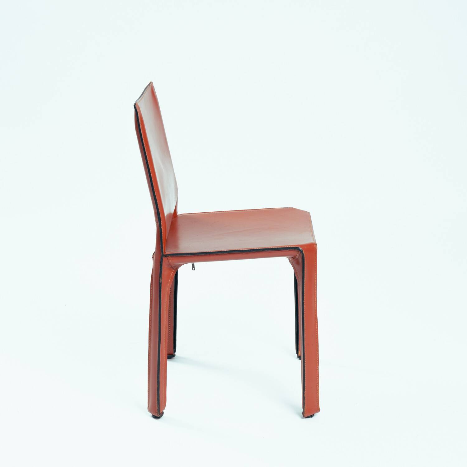 Cassina cab 412 by Mario Bellini in Burgundy dining chairs, 6