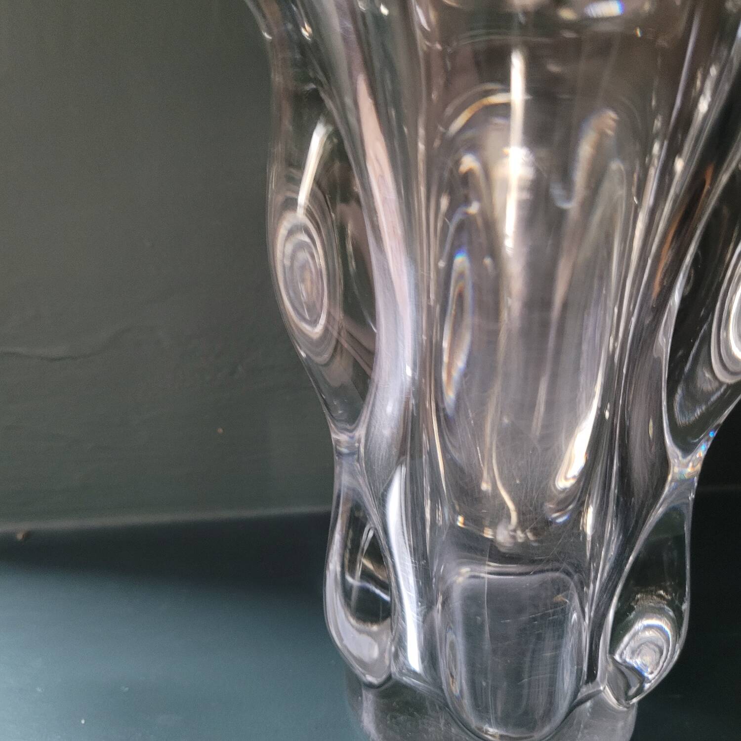 "Head of Giraffe" vase in Vannes Le Châtel crystal