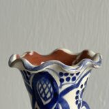 Petit vase en poterie ancienne