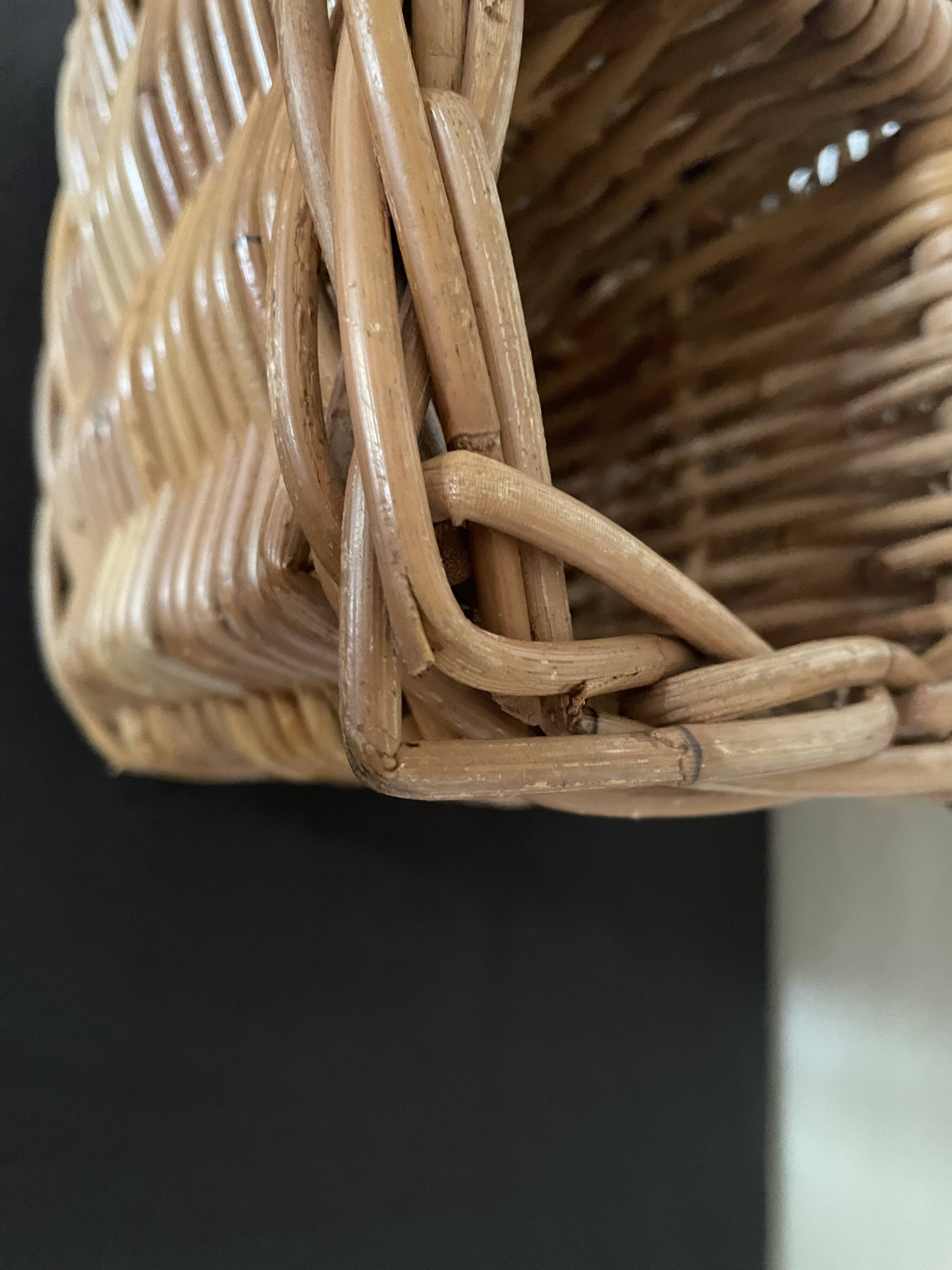 Bottle storage basket