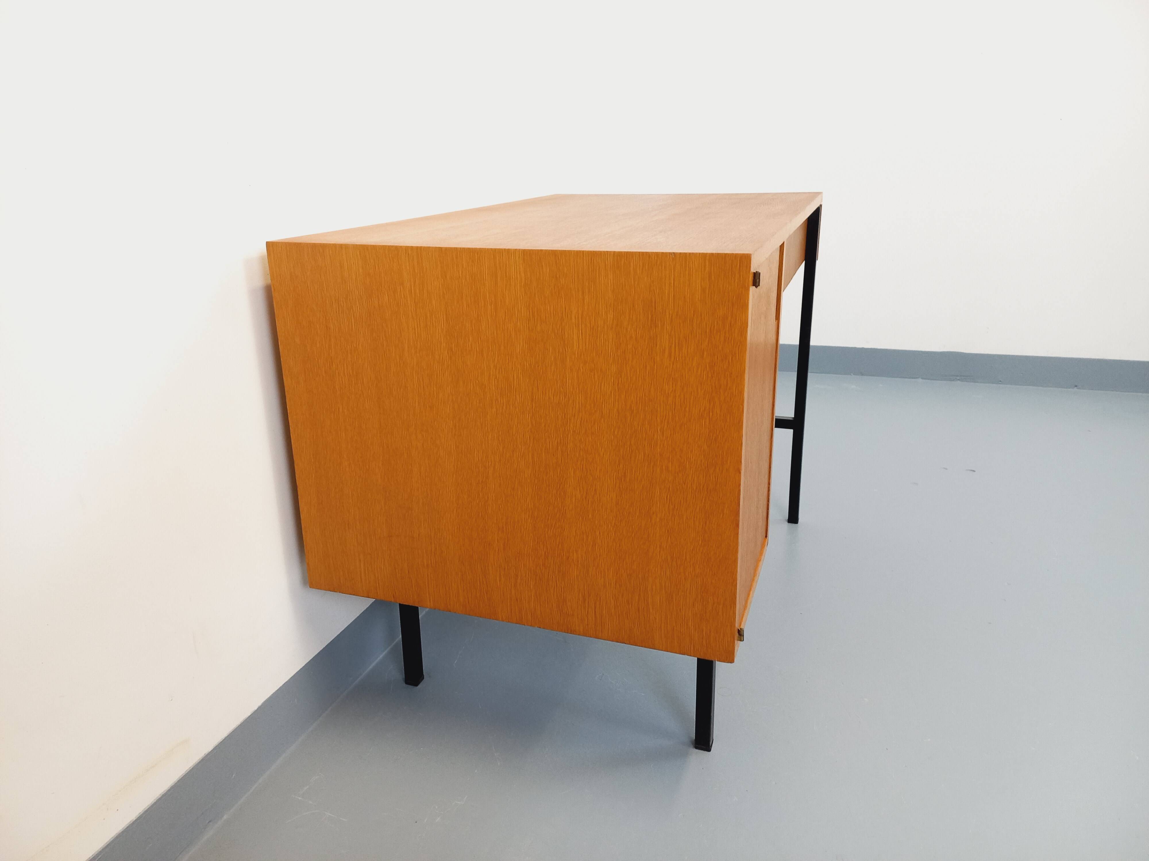 Bureau moderniste vintage Multitable par Jacques Hitier en bois de chêne