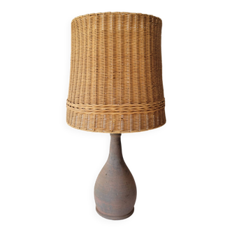 Ceramic and rattan lamp