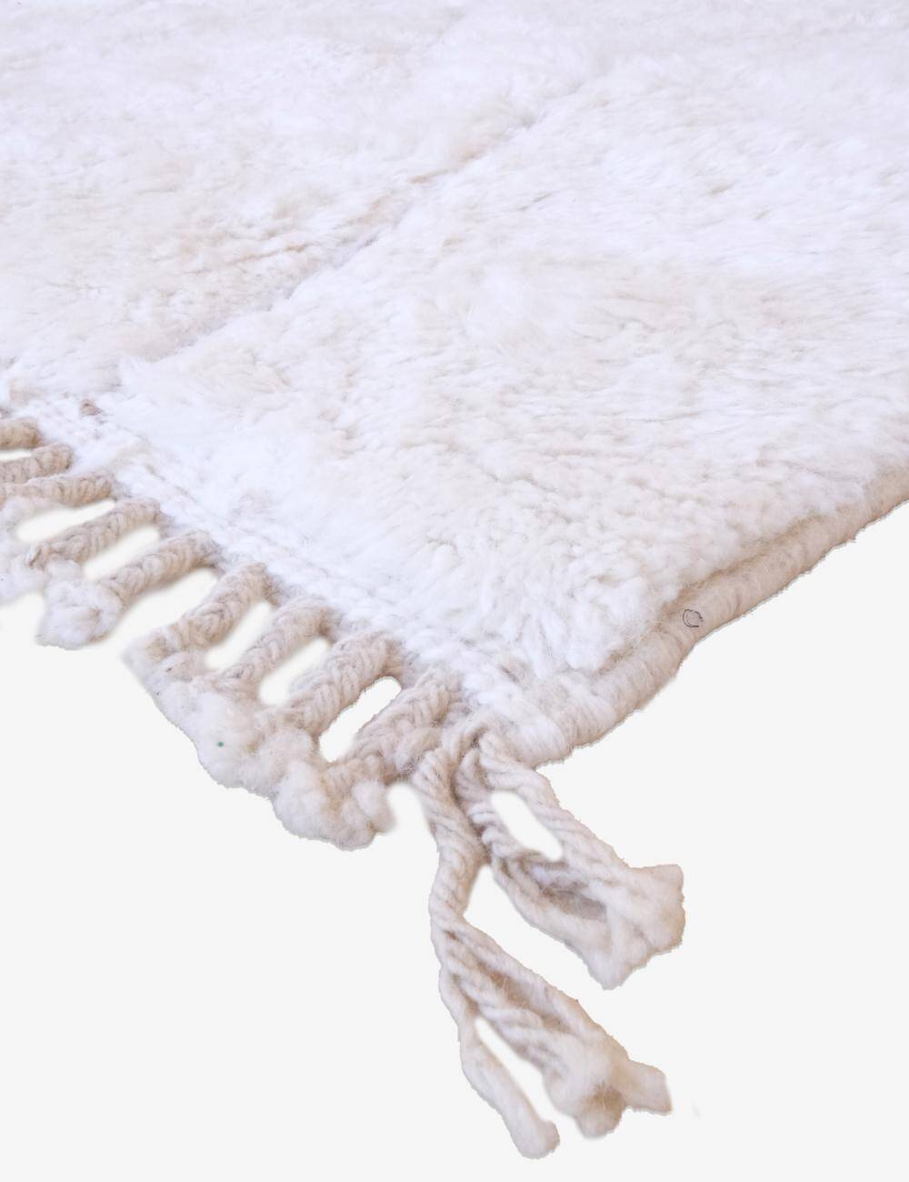 White Berber Rug - 292 x 208 cm
