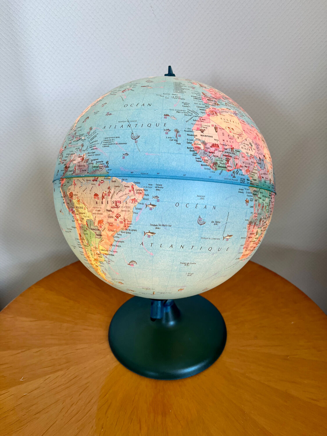 Luminous terrestrial globe 1970