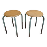Paire de tabourets d'école en bois et métal