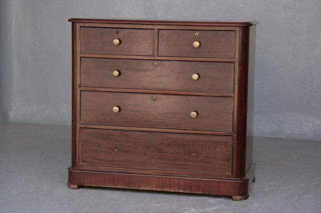 Navy time Dresser 1900 mahogany