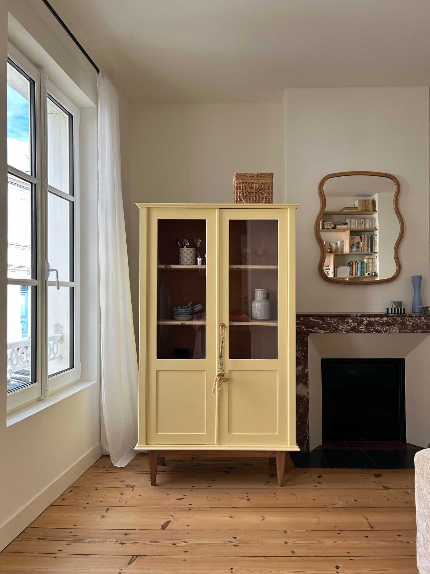Armoire vitrée rénovée 
