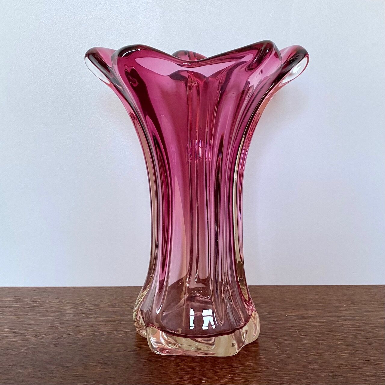 Pink vase of  Fratelli Toso - chambord
