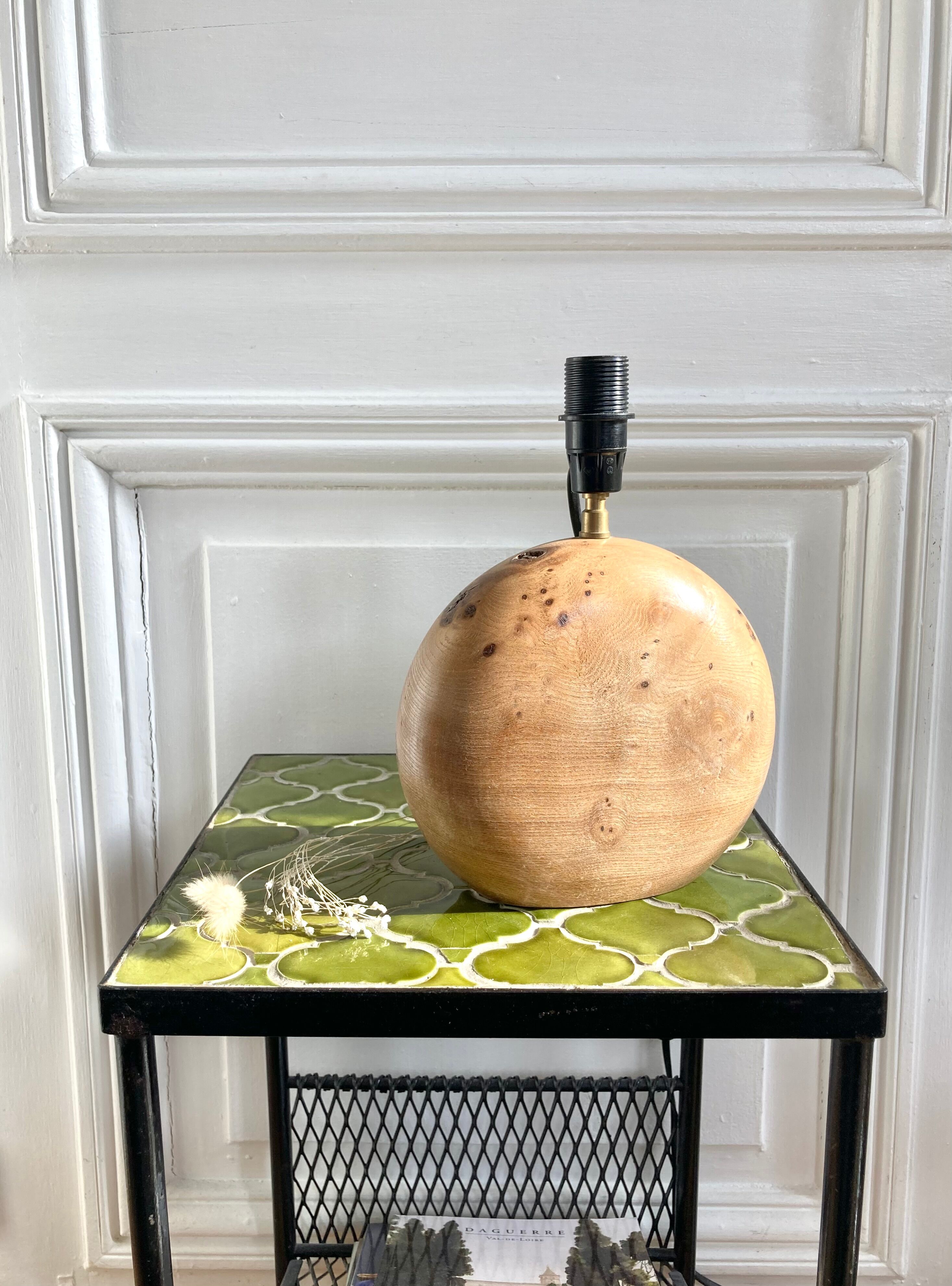 Solid wood ball lamp
