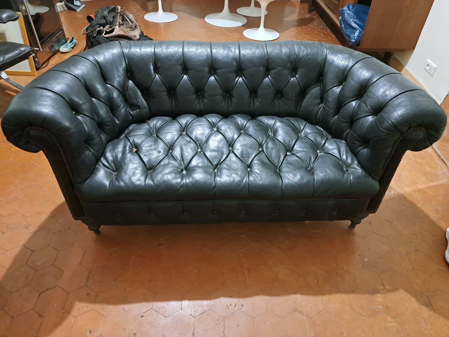 Canapé - chesterfield noir cuir