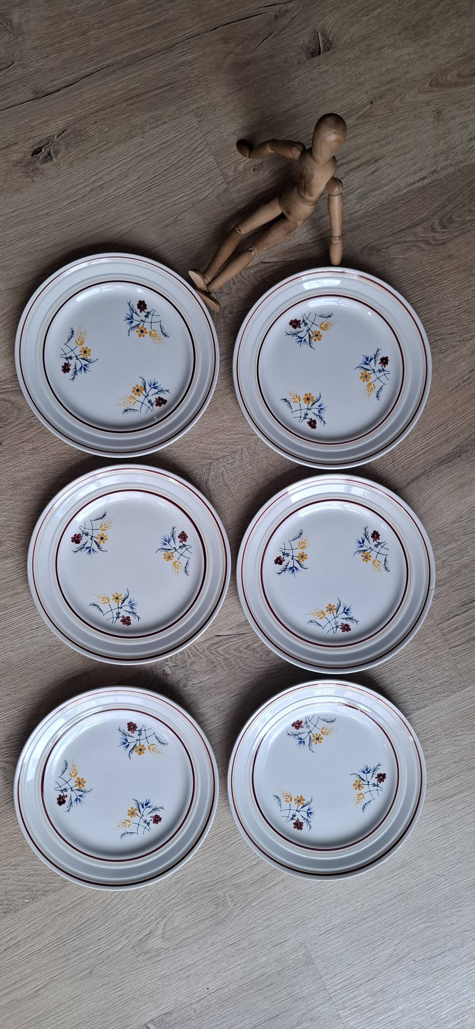 Set of 6 St Amand Christiane Céramon plates