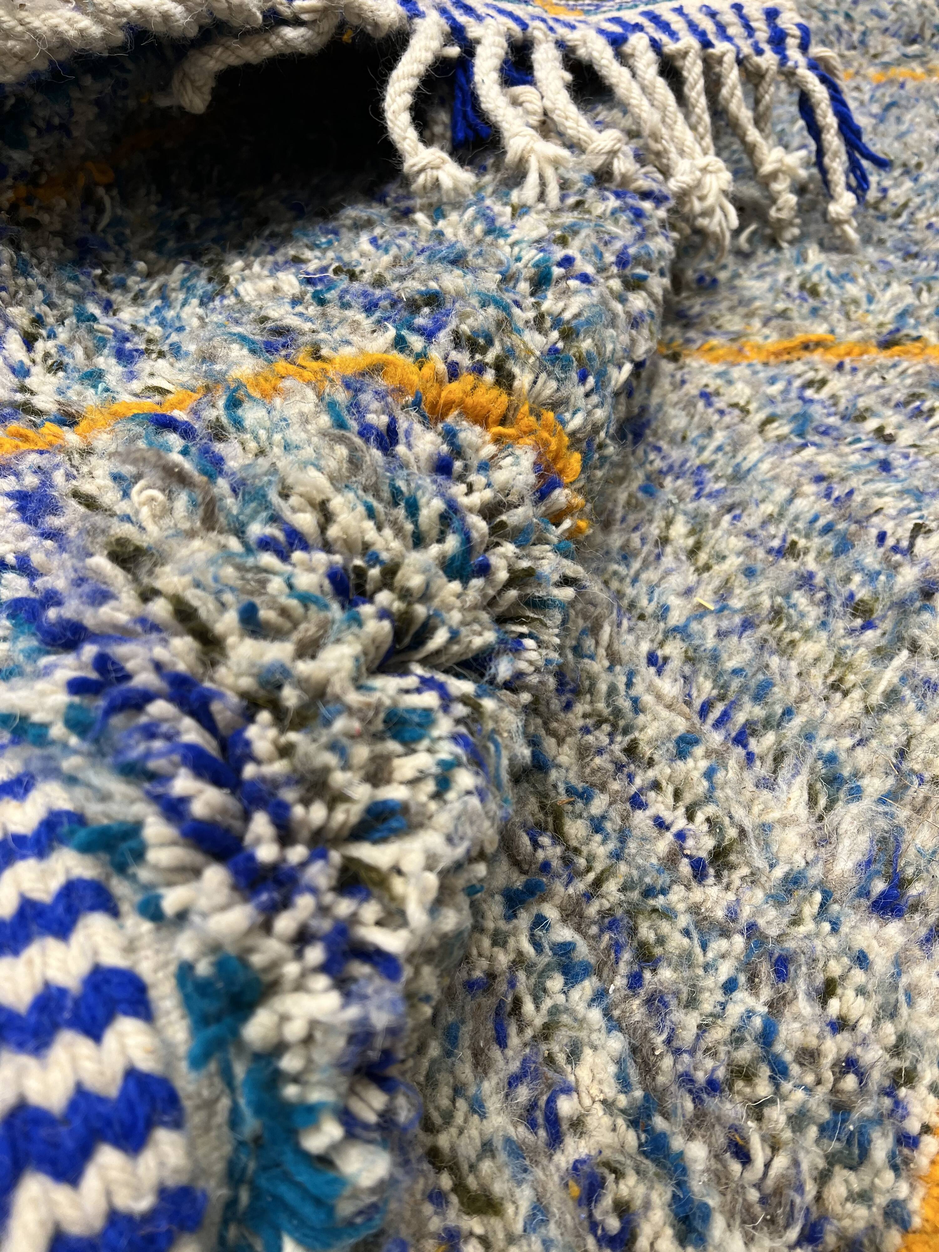 Colorful wool carpet 322x200cm