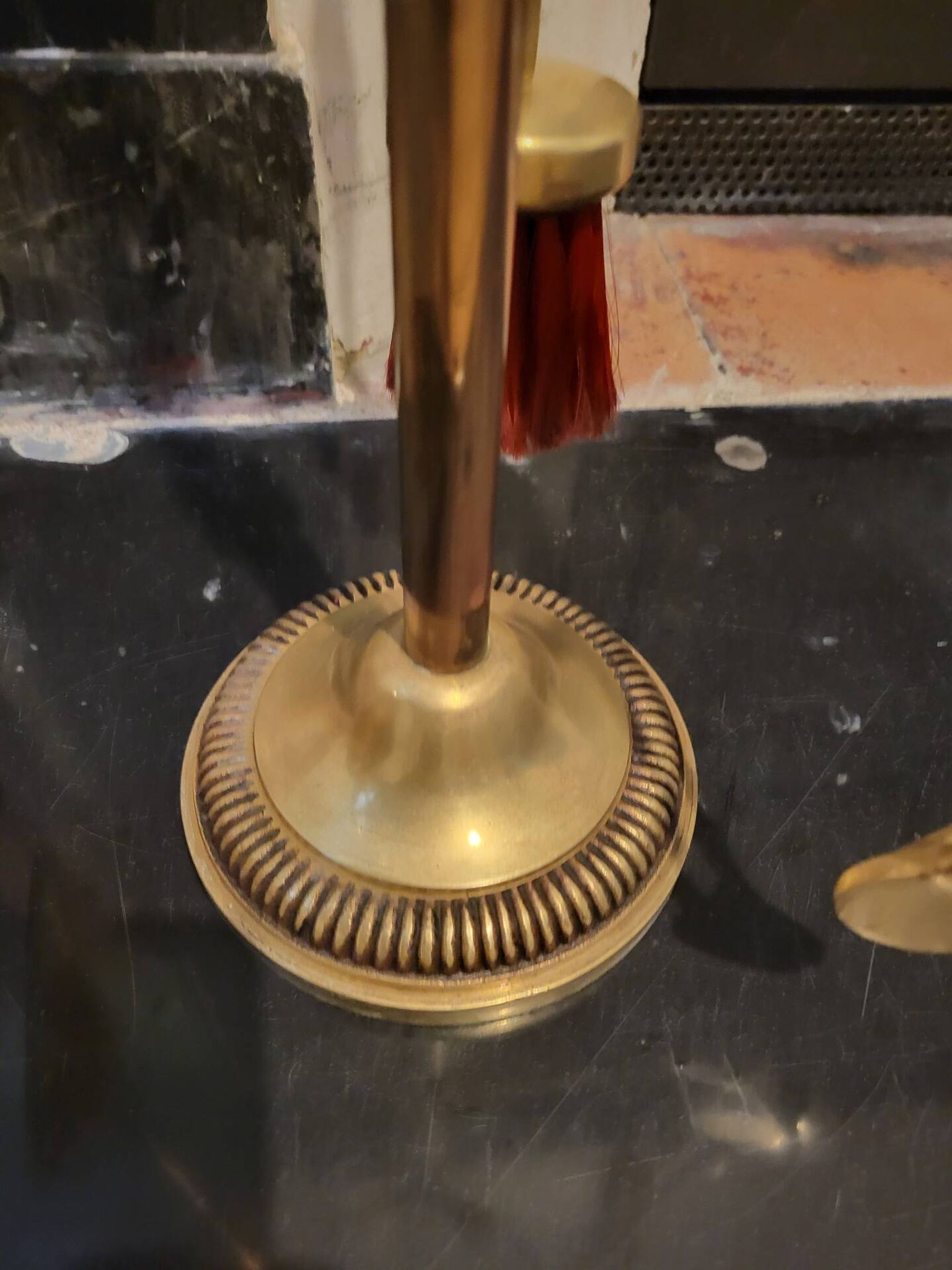 Fireplace tool set in gilded bronze