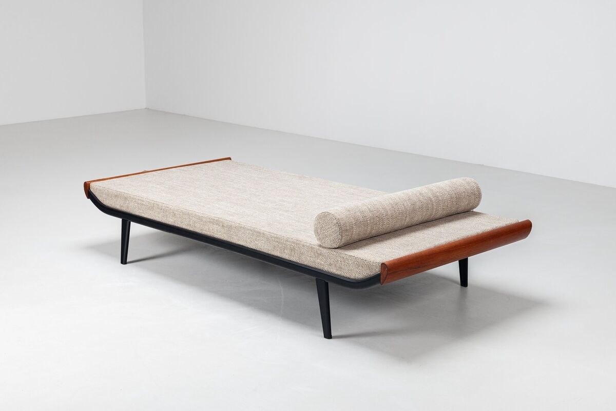 Dick Cordemeijer Cleopatra daybed for Auping in melange fabric The Netherlands 1954