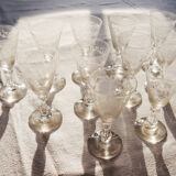 Former service of 30 engraved crystal foot glasses