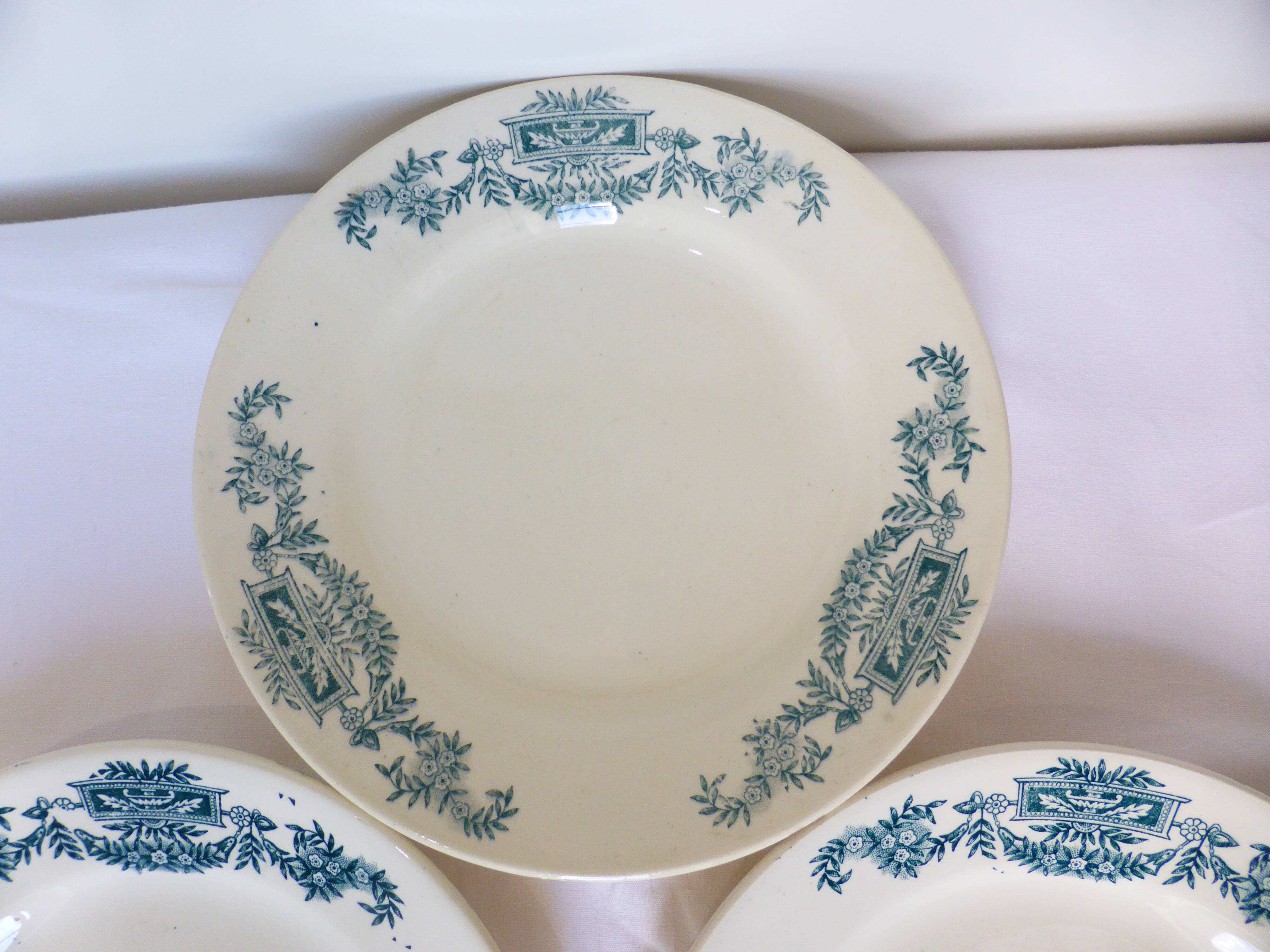 3 flat plates from Longchamp model Lutèce 220612