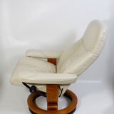 Stressless relaxation chair Consul (M) Classic in teak and ivory leather, Norway