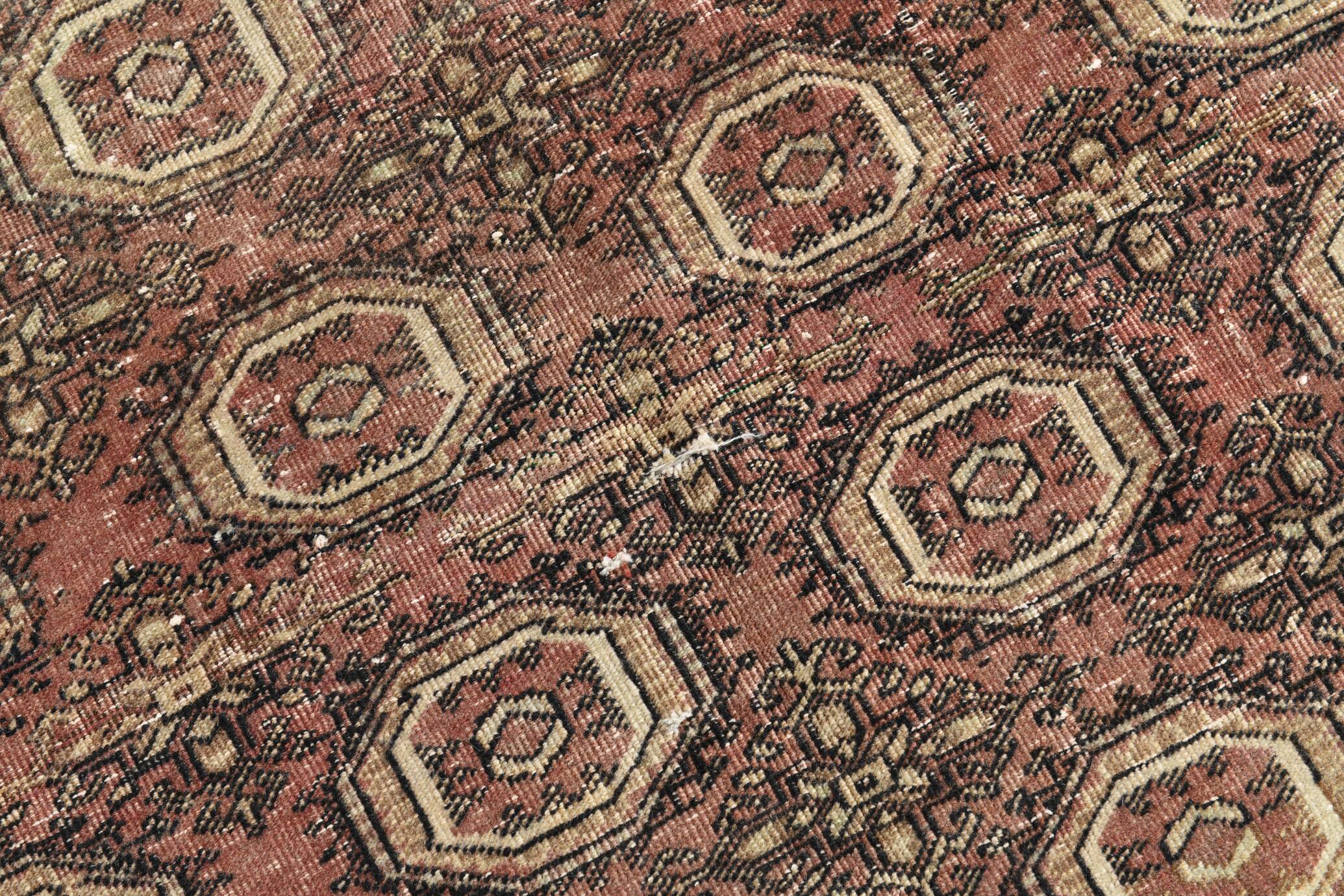 6x10 Dusty Rose & Brown Classic Persian Rug, 178x293Cm