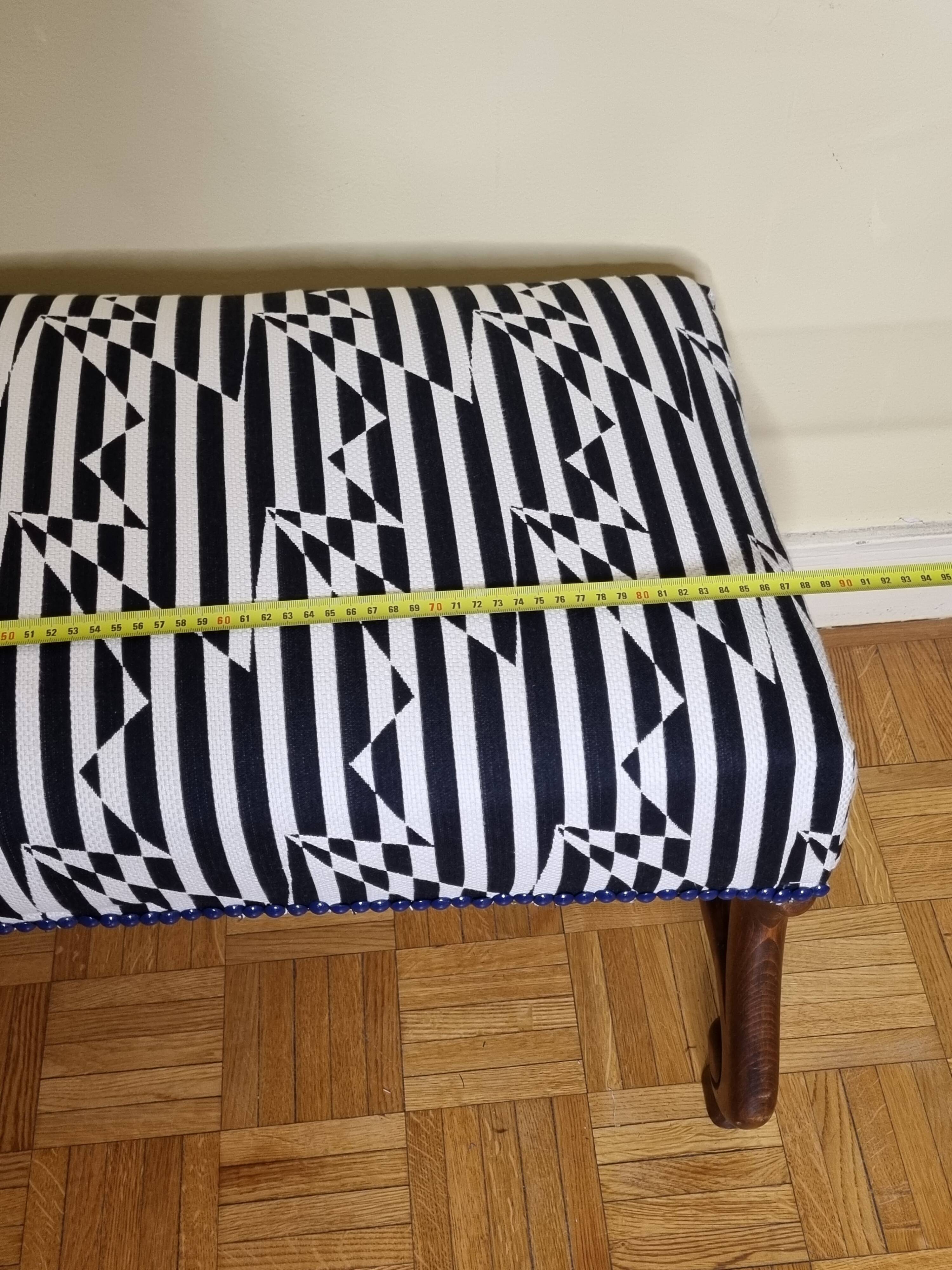Vintage reupholstered solid wood footboard bench, kirkbydesign publisher fabric, 88 cm