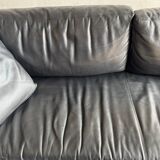 BnB Italia Sity 2-seater leather sofa — black seat with white leather base