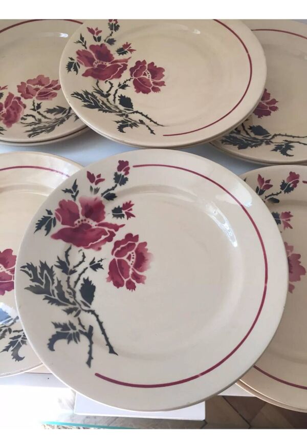 12 assiettes à dessert fleurs Digoin Badonviller