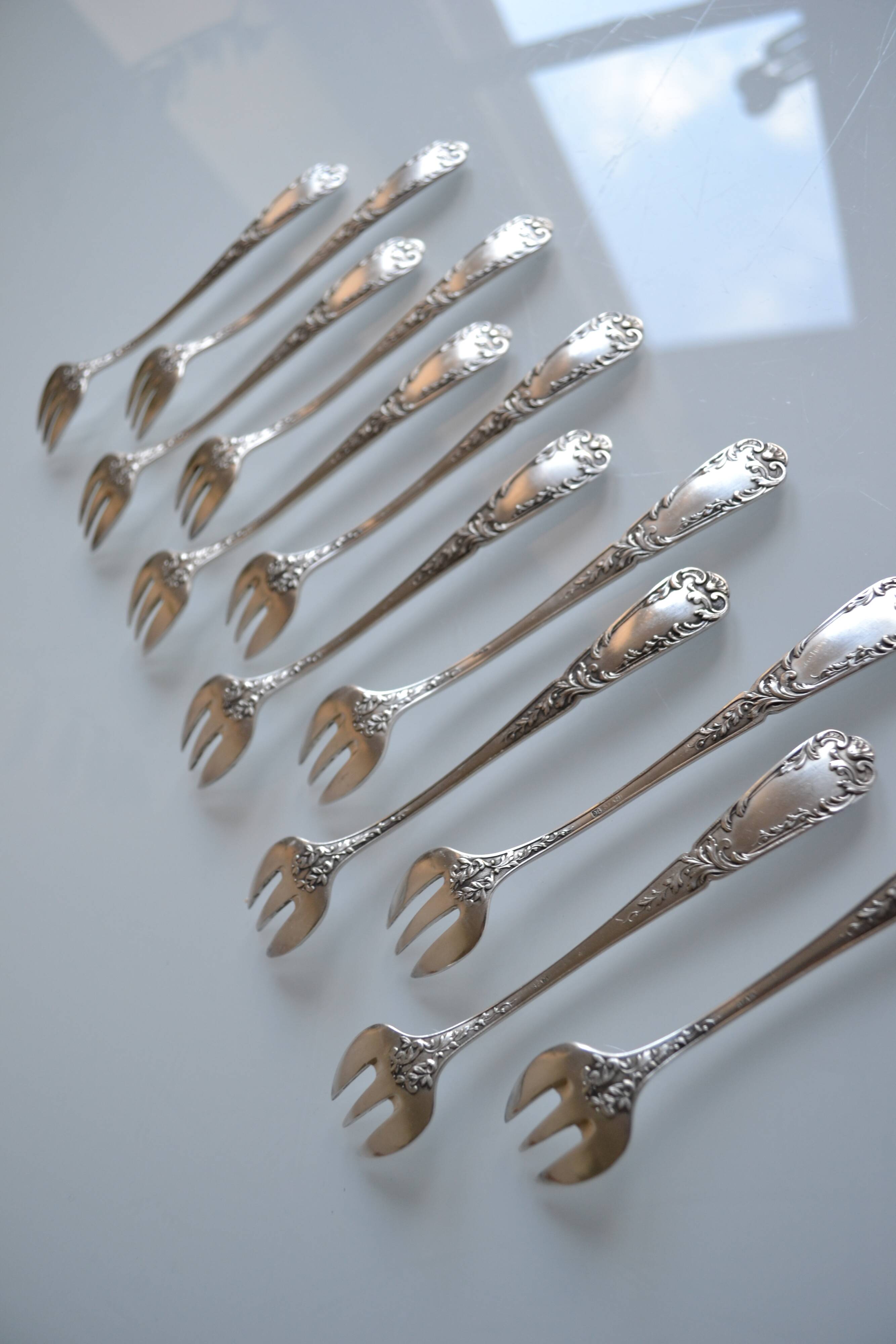 12 fourchettes à huitre métal argenté orfèvre sfam