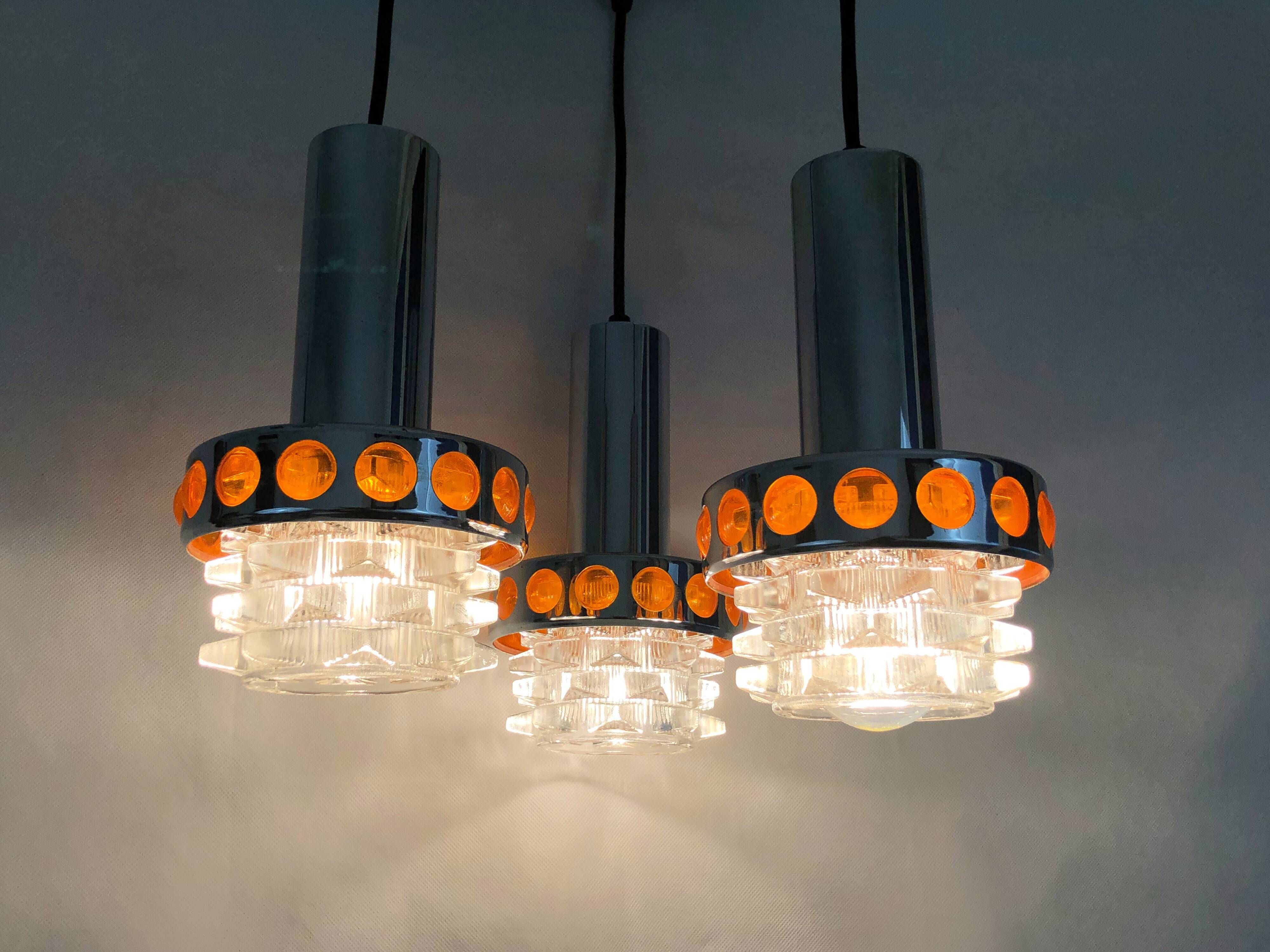 Suspension waterfall vintage Raak Amsterdam Holland chrome polished glass chiseled. Year 70