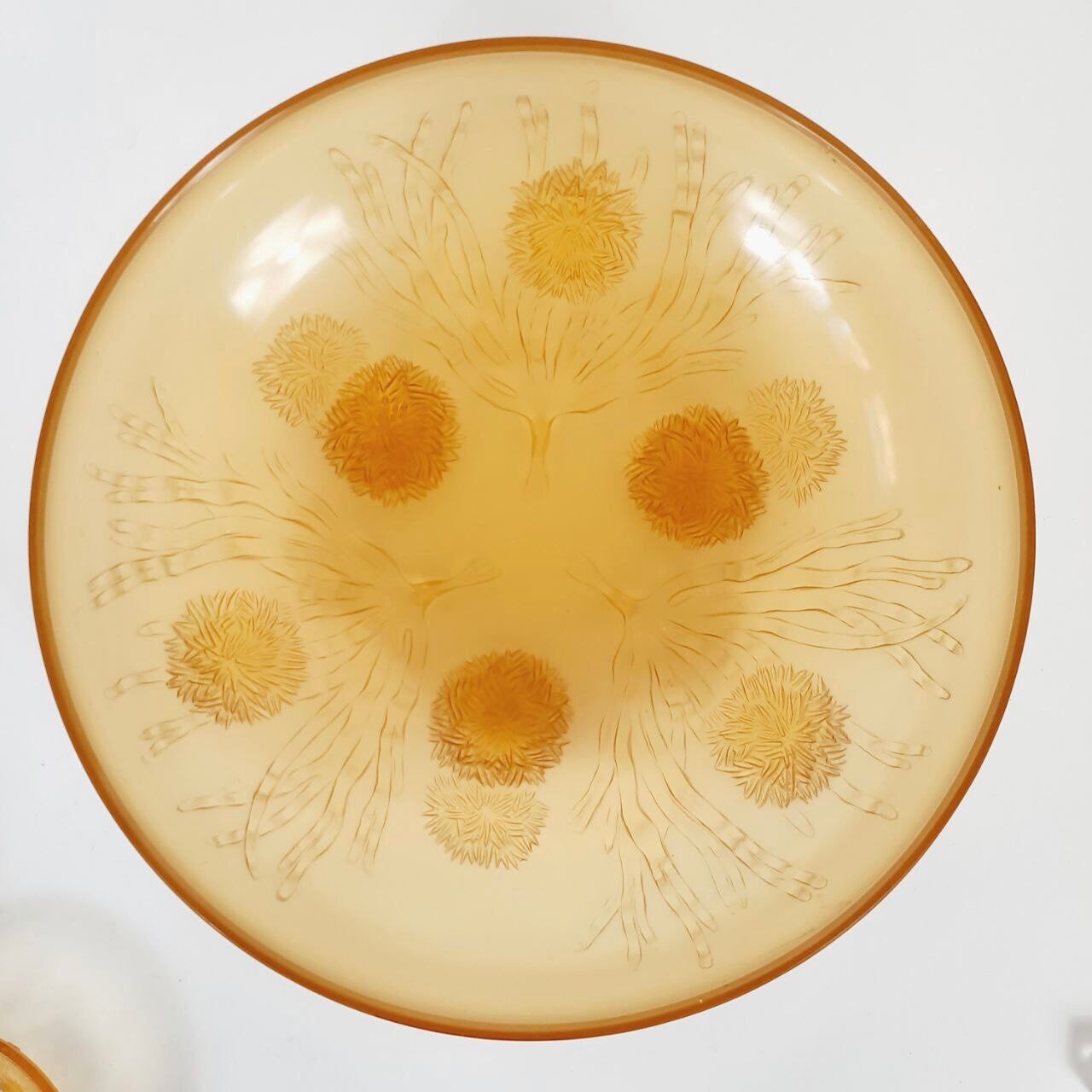 Centerpiece with 12 cups, opalescent glass, Sabino France 1930