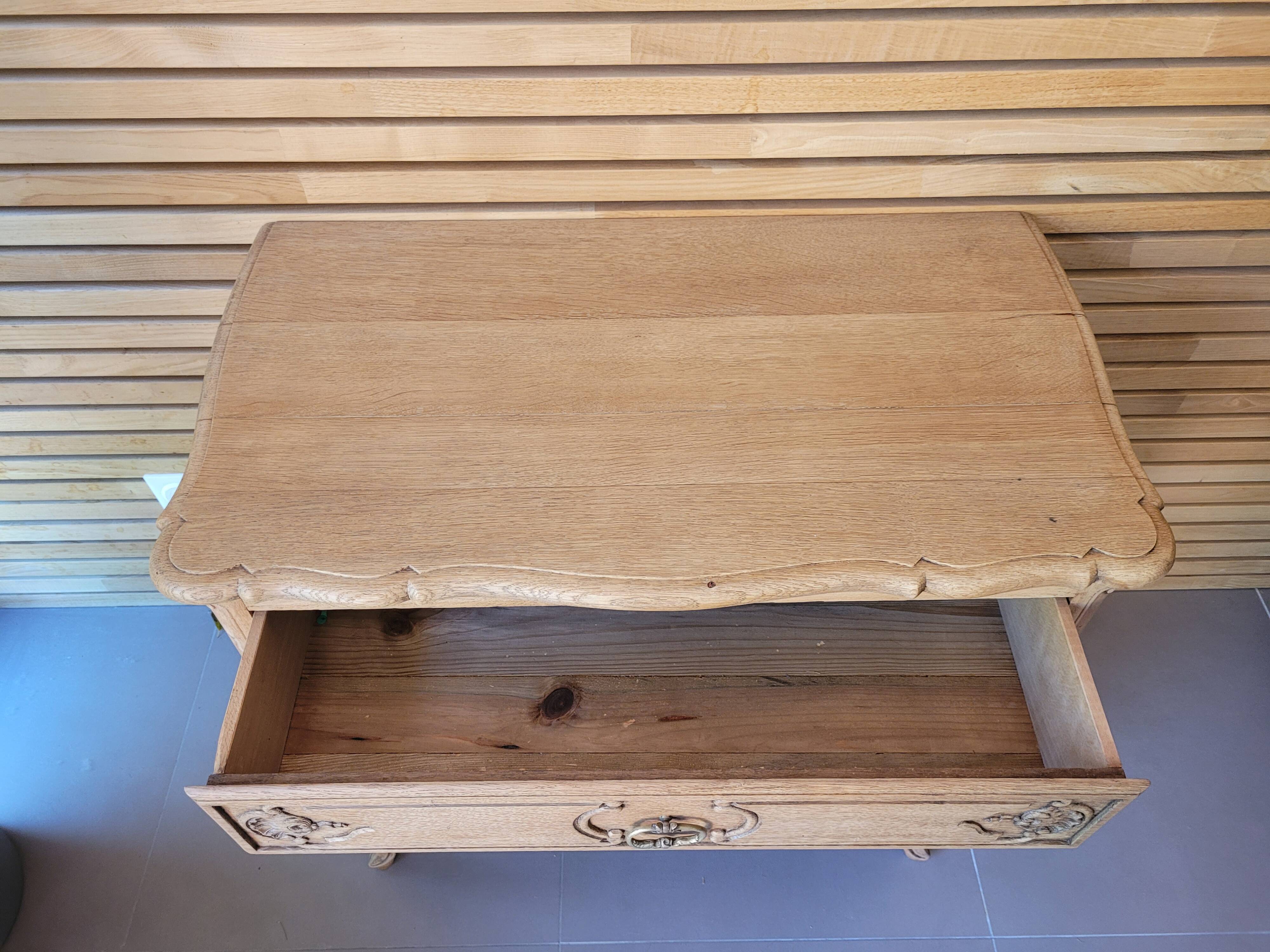 Vintage chest of drawers