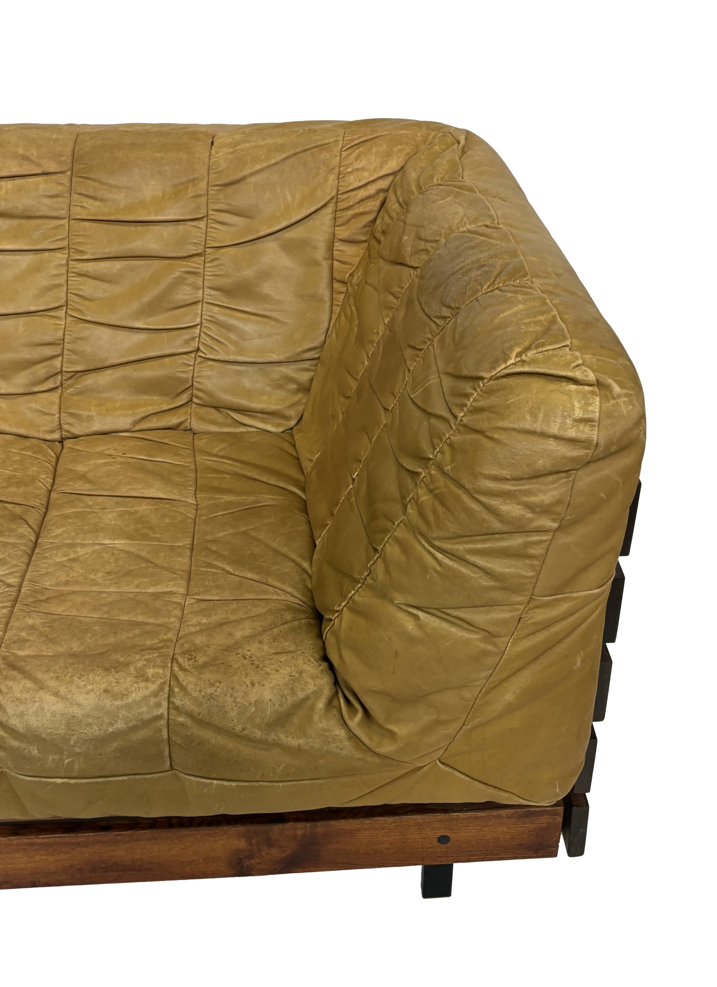 Canapé de salon Mid-Century en cuir cognac petit modèle