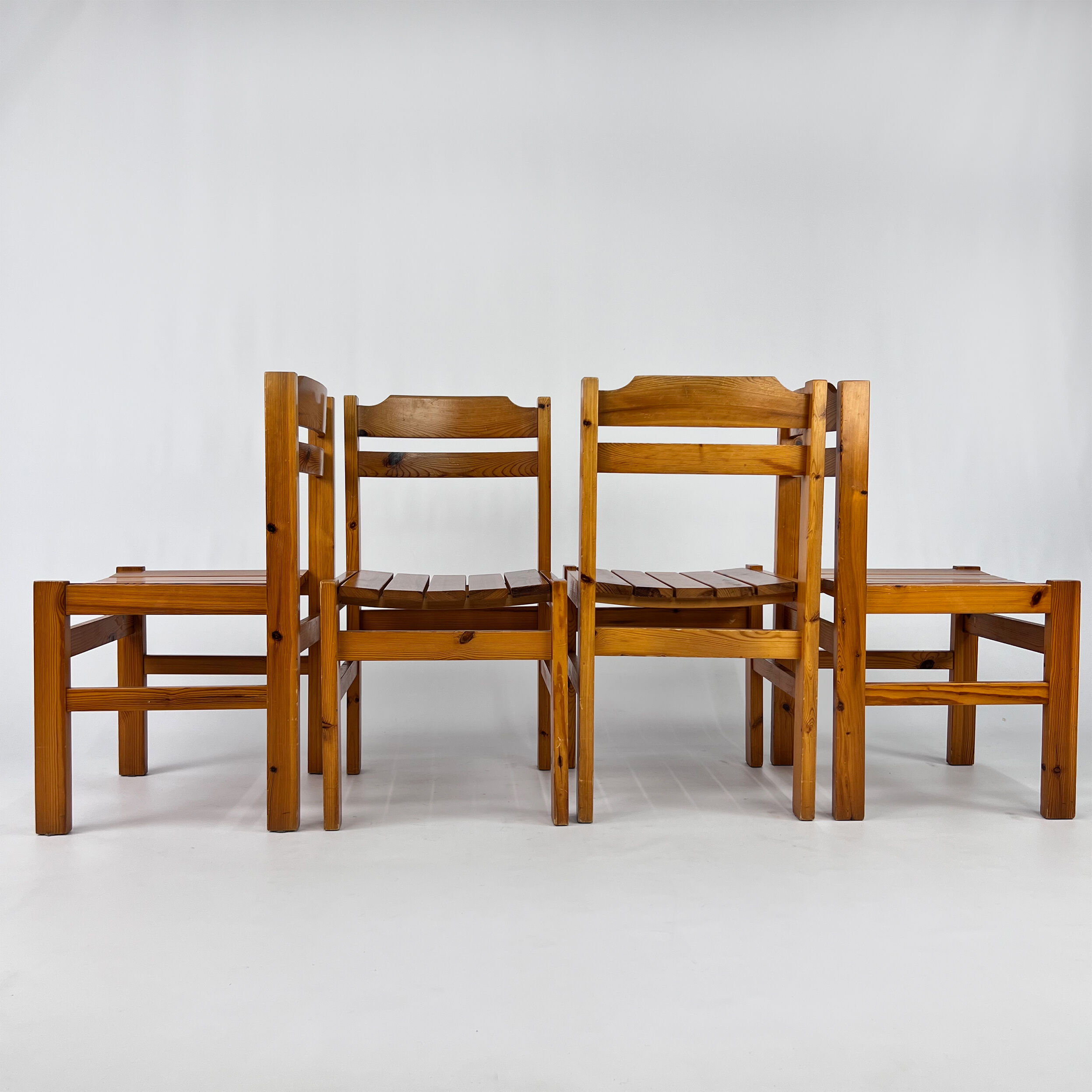 Set of 4 Vintage Pine Chairs, France, 1970s