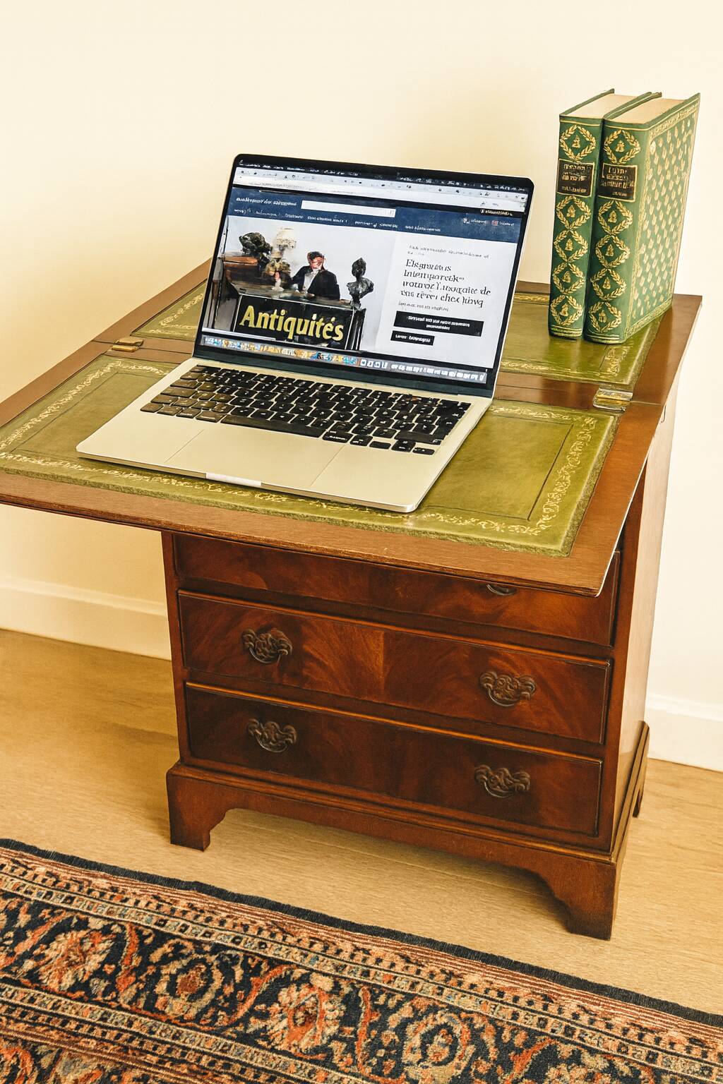 Mahogany chest of drawers – Burton Reproductions, England, 1970s