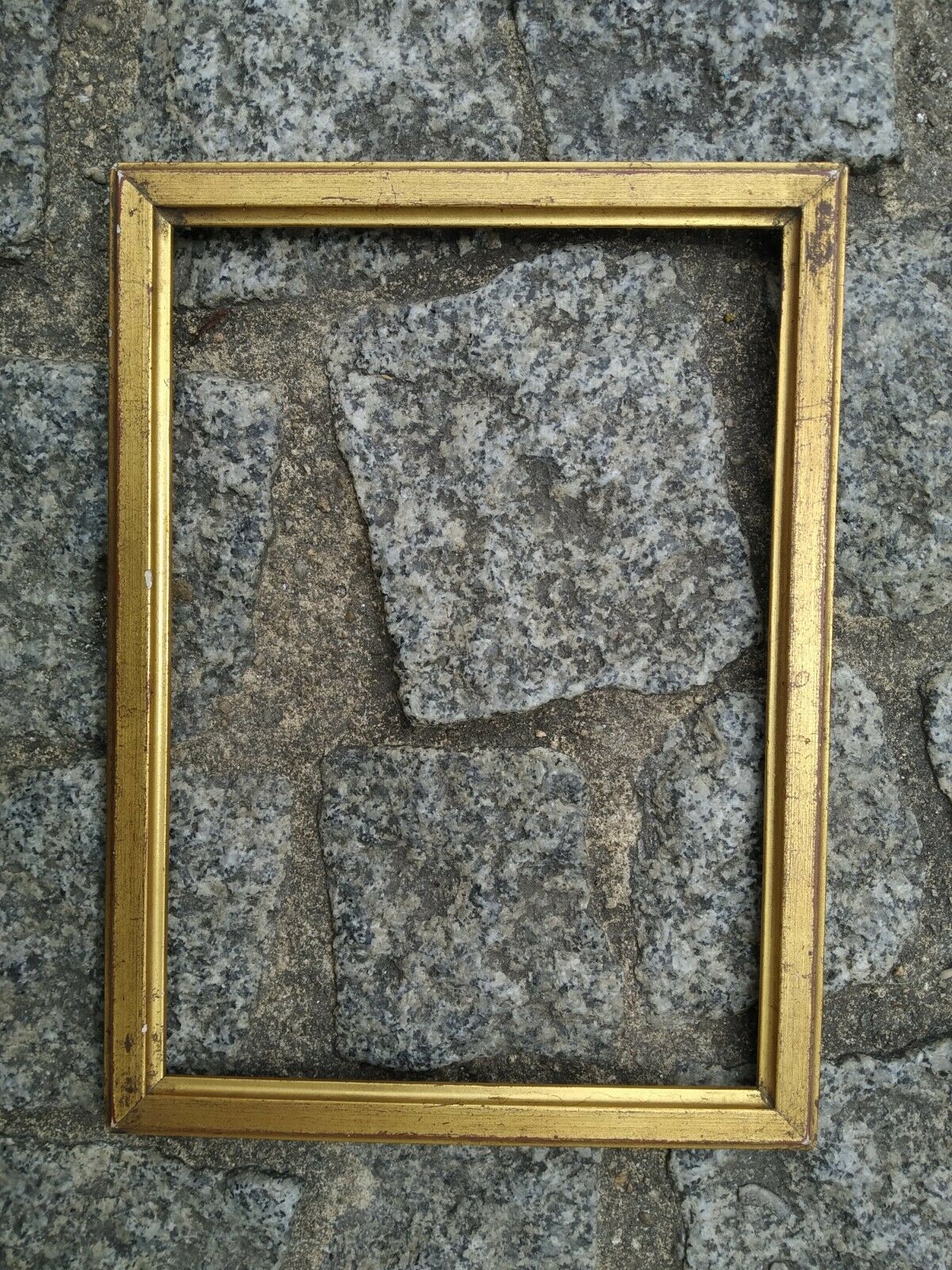 Frame Louis XVI golden leafing 21 x 15cm