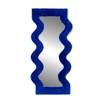 Klein wavy mirror