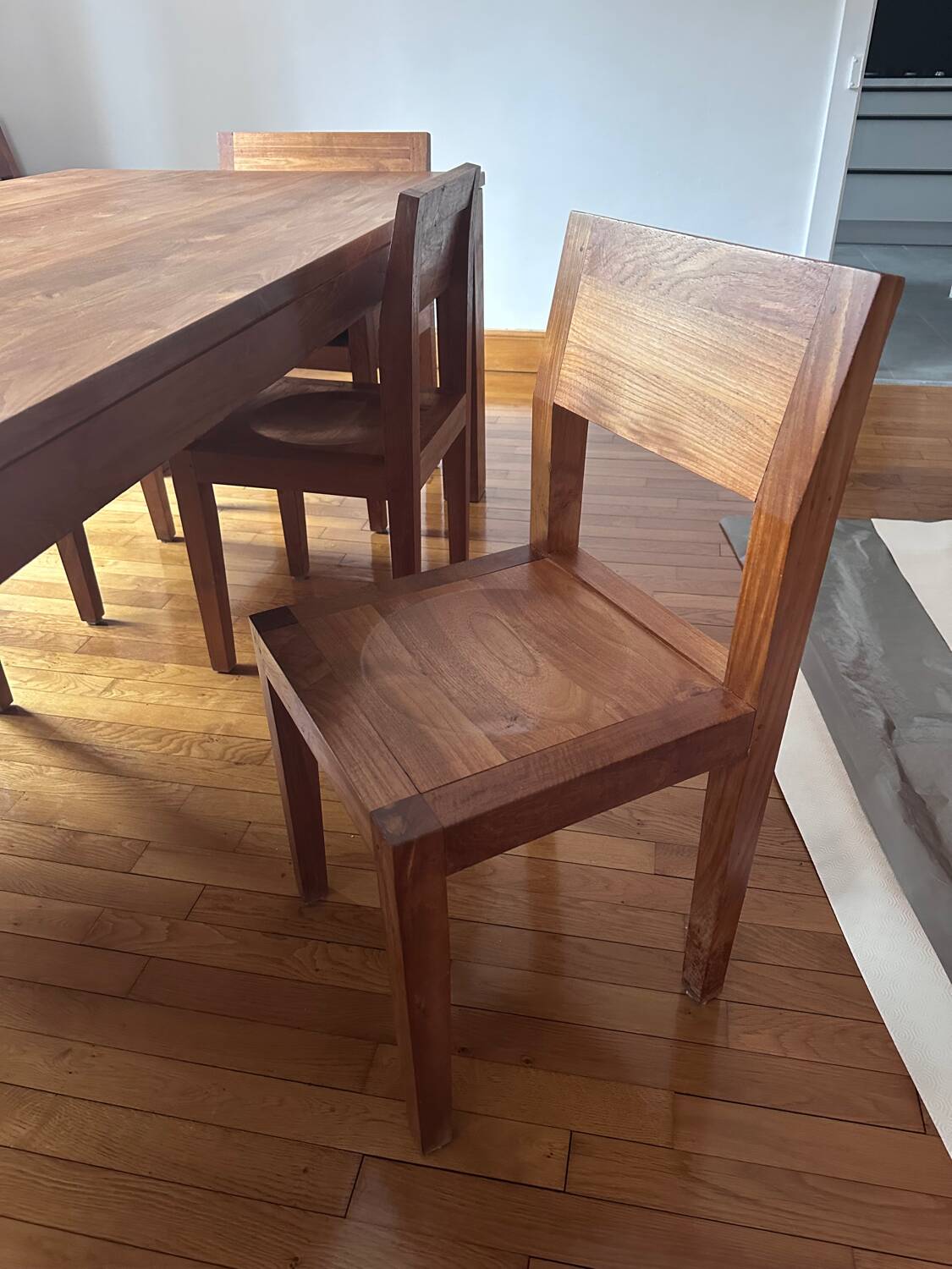 Set of 4 Ethnicraft teak chairs
